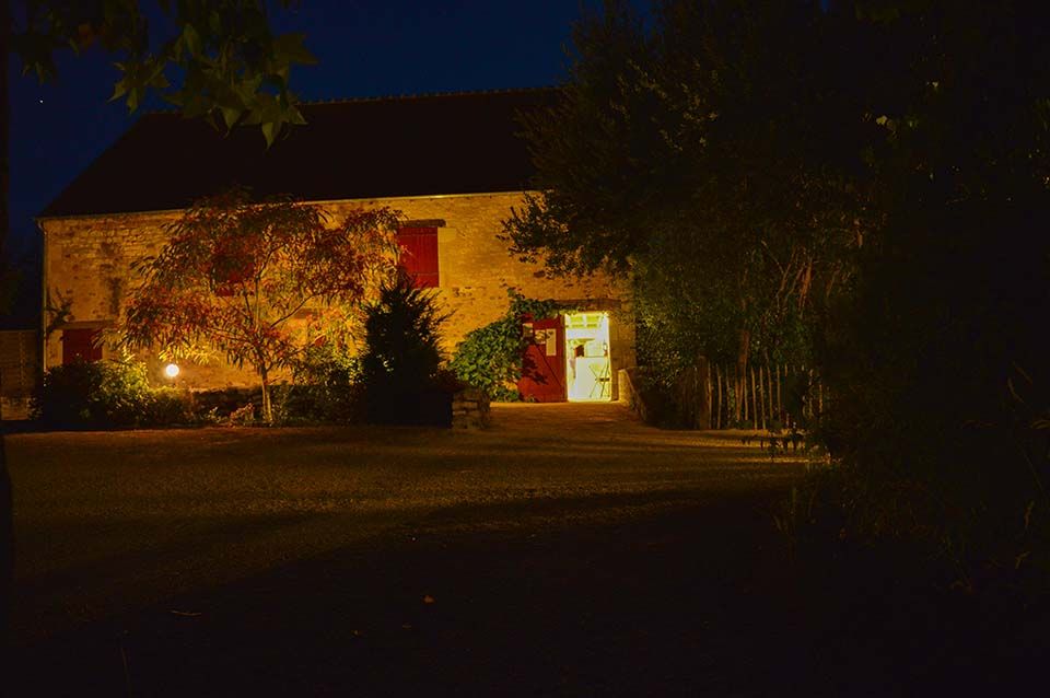 Charme camping in Frankrijk bij nacht