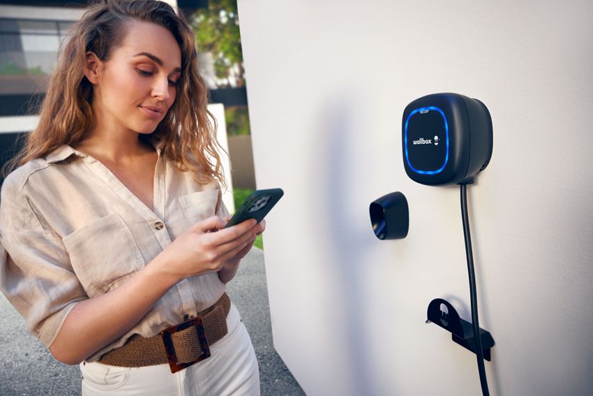 auto opladen op de camping